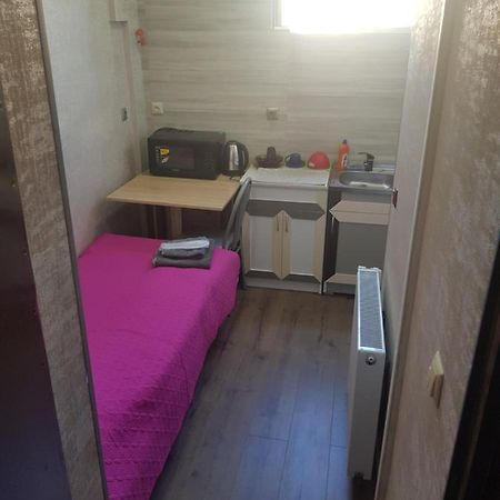 Solo Budget Apartment Tbilisi Esterno foto